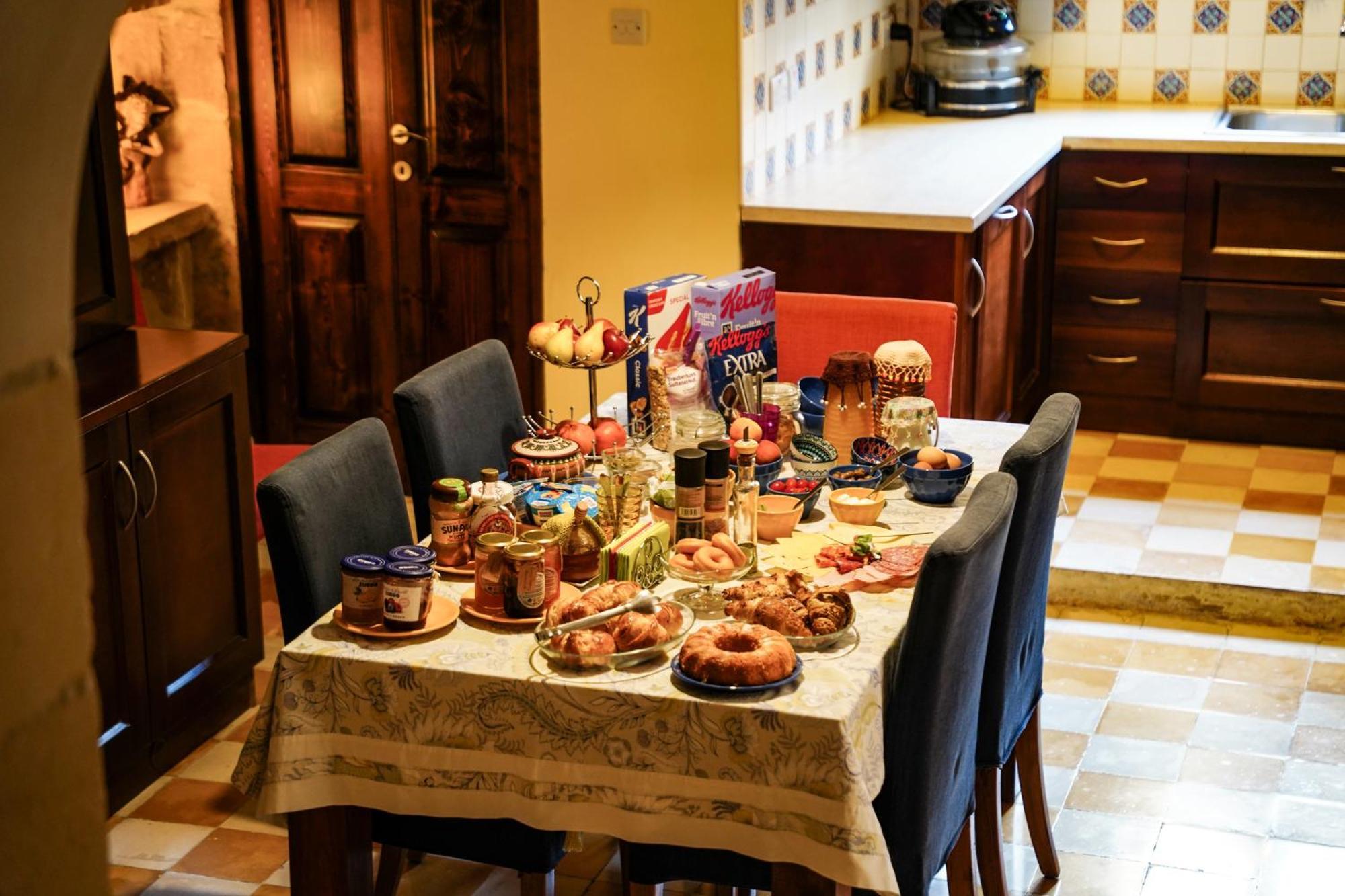 Saint Julian's ザ ストーンハウス Bed & Breakfast エクステリア 写真