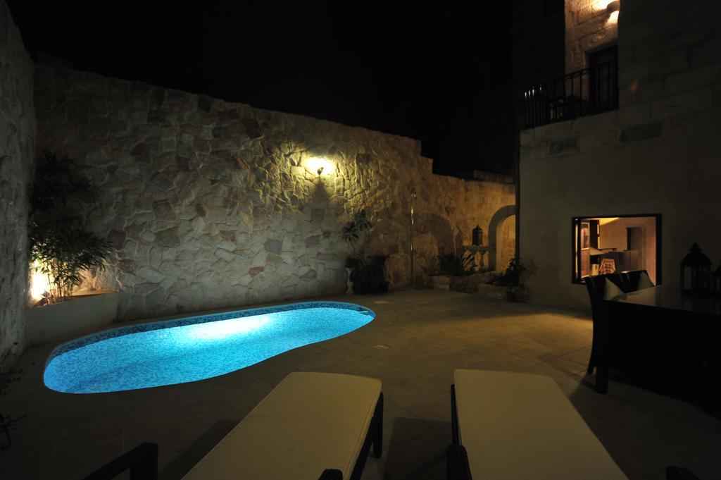 Saint Julian's ザ ストーンハウス Bed & Breakfast エクステリア 写真