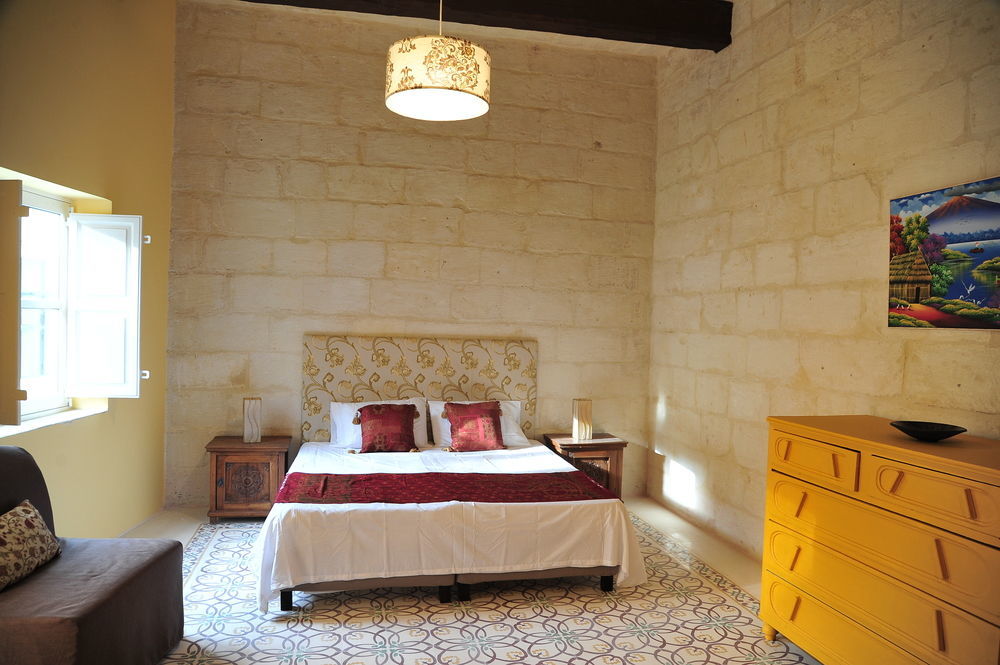Saint Julian's ザ ストーンハウス Bed & Breakfast エクステリア 写真