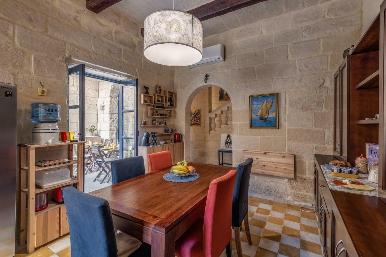 Saint Julian's ザ ストーンハウス Bed & Breakfast エクステリア 写真